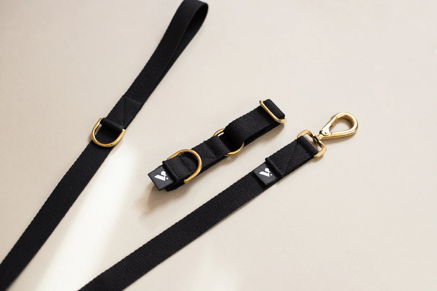 Vackertass Slip-On Cotton Collar