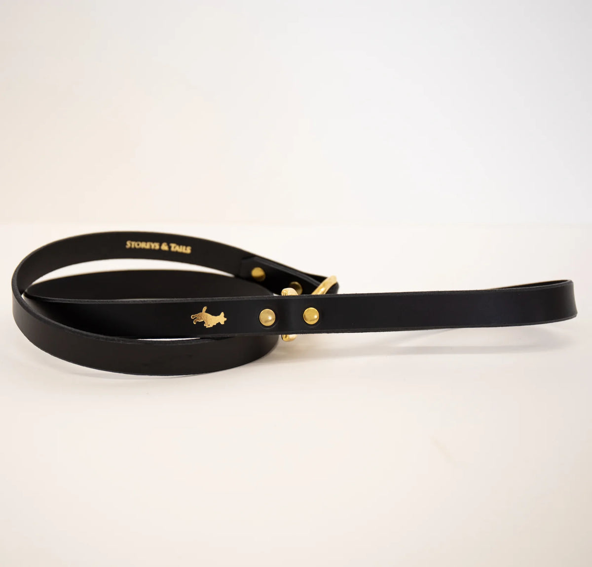 Storeys and Tails Leather Lead