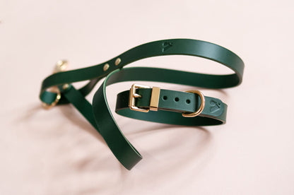 Vackertass Supply Company Classic Green Leather Collar